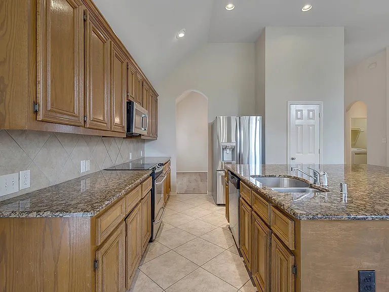 3711 Rocky Ledge Ln — Photo 14