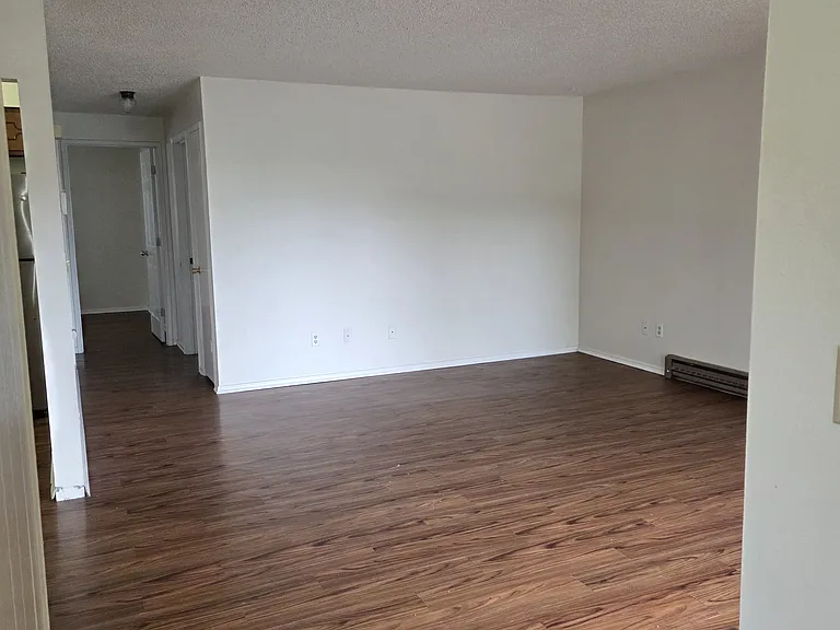 527 Washington St #2 — Photo 3