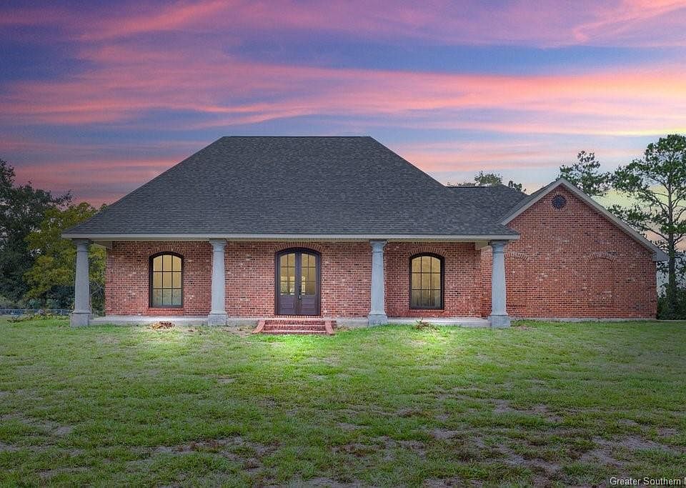 1st image of 6940 Abigail Ln