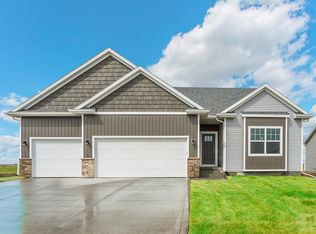 3501 Merritt Rd, Marshalltown, IA 50158