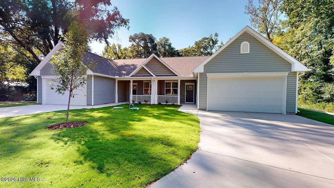 3 bed, 2.0 bath, $1,975 — Photo 2