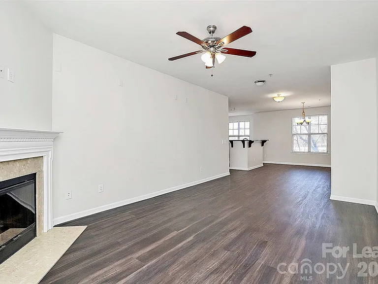 1654 Walnut View Dr — Photo 14