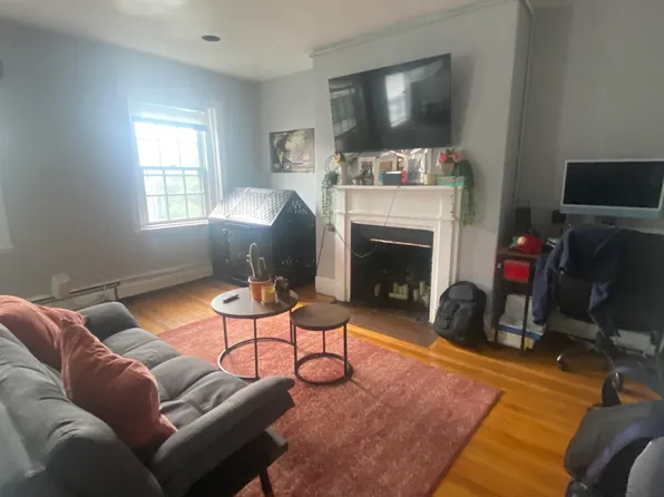 3 Lindall Pl, Boston, MA 02114