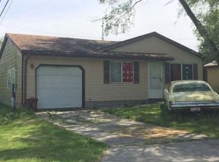 925 Karnes Ave, Defiance, OH 43512