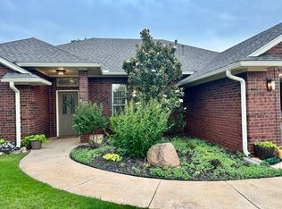 916 Sheryl Ln, Altus, OK 73521