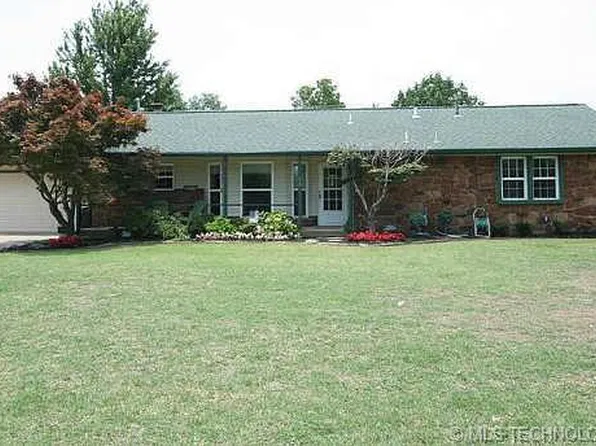 25012 Hickory Ln, Broken Arrow, OK 74014
