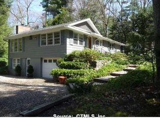 124 Wellington Hgts Rd, Avon, CT 06001