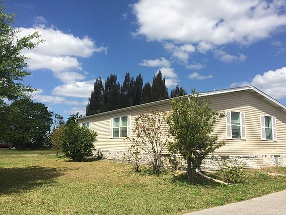2nd image of 27870 Roanoke Cir