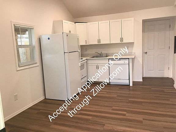 3rd image of 311 W Simpson Ave #B