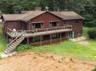 156 Greeley St, Hudson, NH 03051