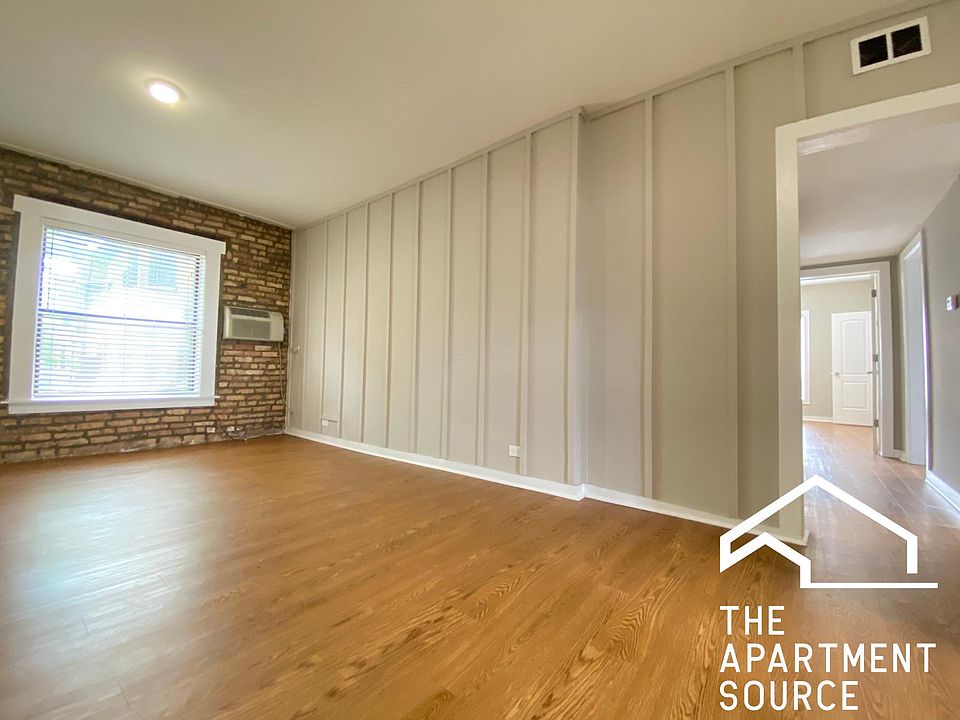 1st image of 3418 N Elaine Pl #3