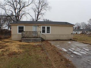 304 W North Front St, Orrick, MO 64077