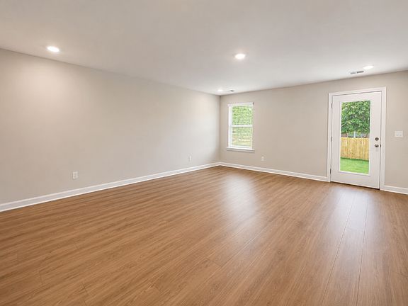 4th image of 102 Asbury Park Dr