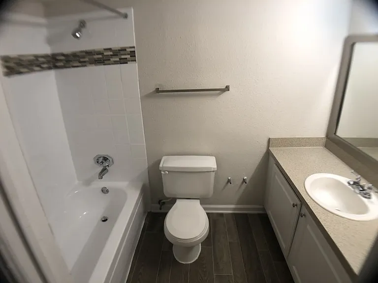 Branch Creek Apartments — Photo 16