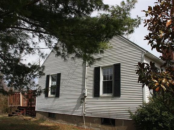 3rd image of 502 E Jail St