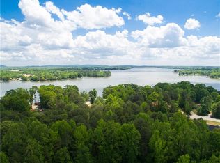 2250 Riverside Dr, Lexington, NC 27292