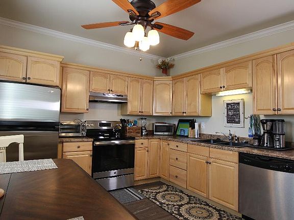 5th image of 1257 E Charlton Ave