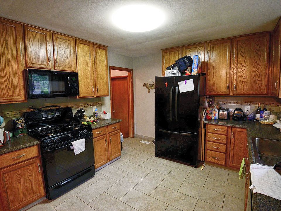 1st image of 2071 Uniondale Dr