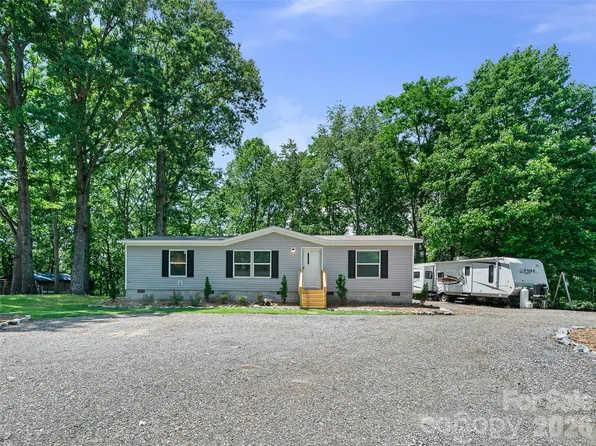 151 Mourning Dove Dr, Marion, NC 28752