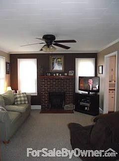 4th image of 627 Morris St