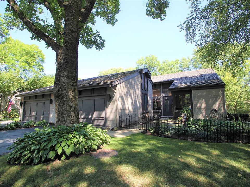 1st image of 5428 Winding Creek Dr #15