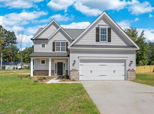 8617 Stone Valley Dr, Clemmons, NC 27012