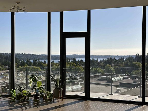 3rd image of 838 Avenue Sq NE #1101