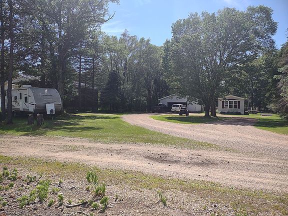 3rd image of 8731 8th Ln
