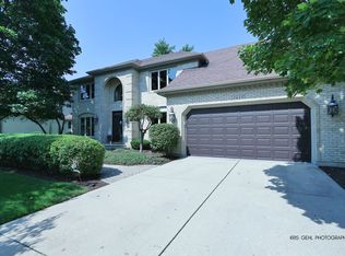 1412 Greenlake Dr, Aurora, IL 60502