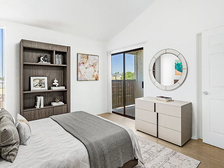 Vanowen Square Apartments — Photo 14