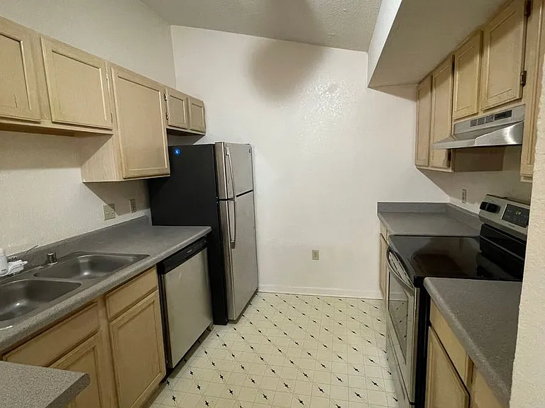 The Parkridge Apartments — Photo 6