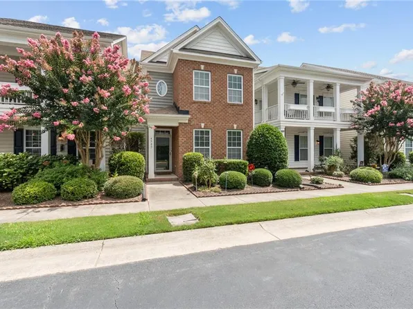 4585 Totteridge Ln, Virginia Beach, VA 23462