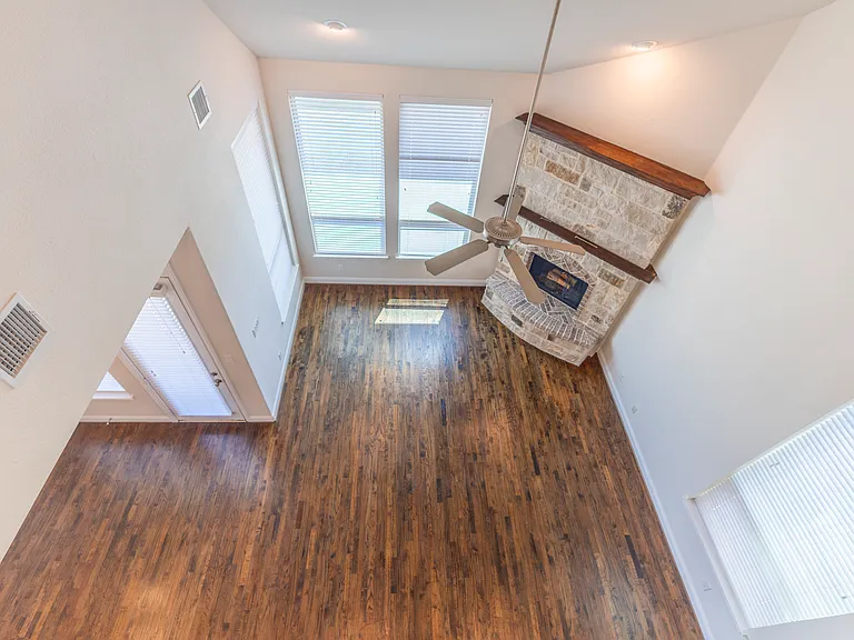 825 Warwick Blvd — Photo 19