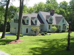 12 Dole Hill Ln, Boxford, MA 01921