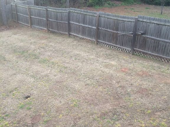 Fenced Backyard For Privacy