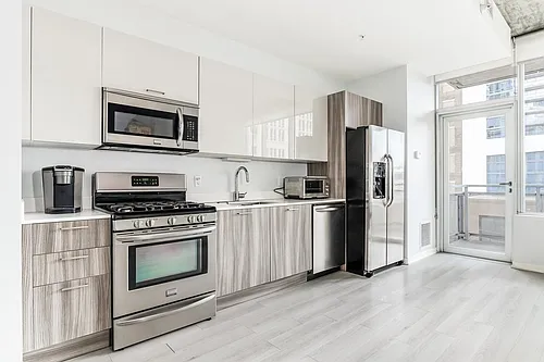 1345 S Wabash Ave #412 Photo 1