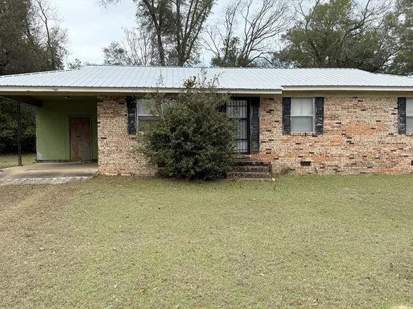 43 Robbinson St, Gordon, AL 36343
