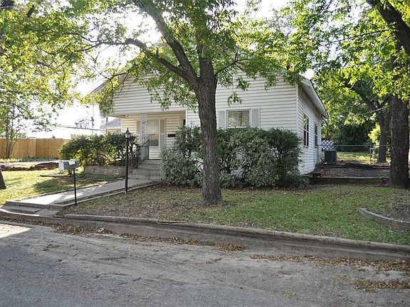 3rd image of 107 N Boundary St