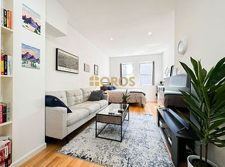 178 7th Ave APT D2, New York, NY 10011