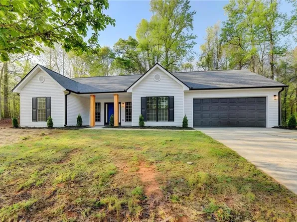 1703 Bismarck Cir, Winder, GA 30680