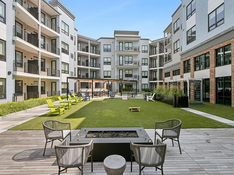Embark — Photo 32