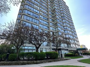 26 Hanover Rd #1406, Brampton, ON L6S4T2