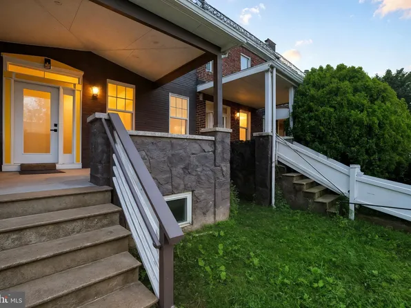 2611 Park Heights Ter, Baltimore, MD 21215