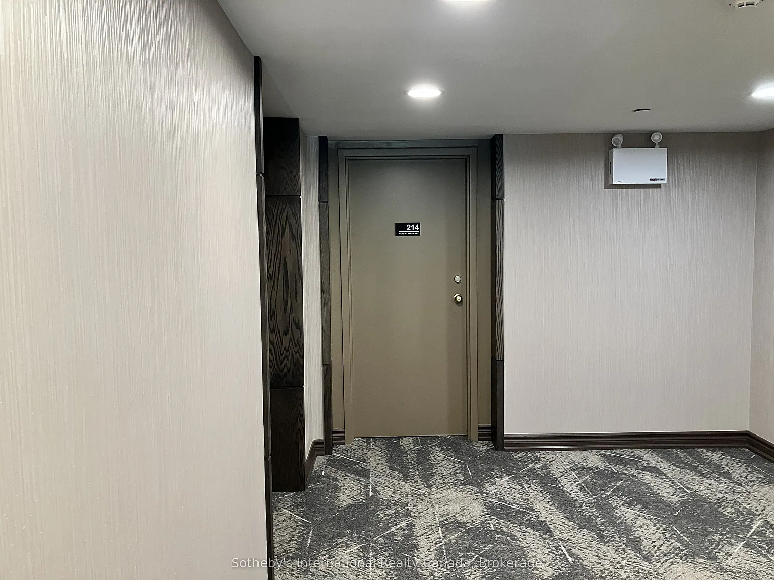 3 bed, $4,000 — Photo 3