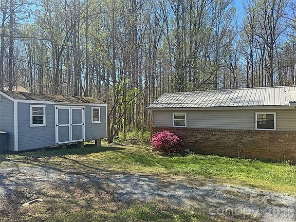 2nd image of 231 Pearidge Rd