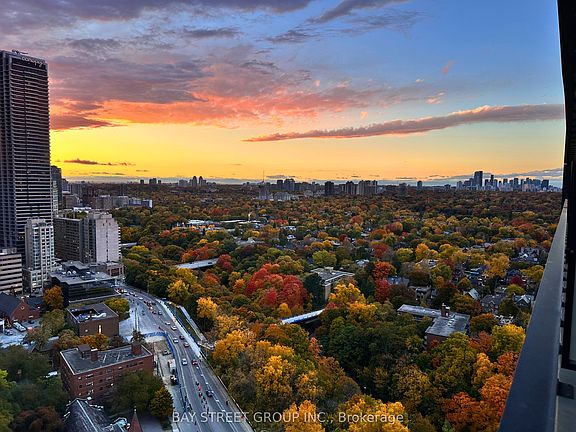 4th image of 575 Bloor St E #2811
