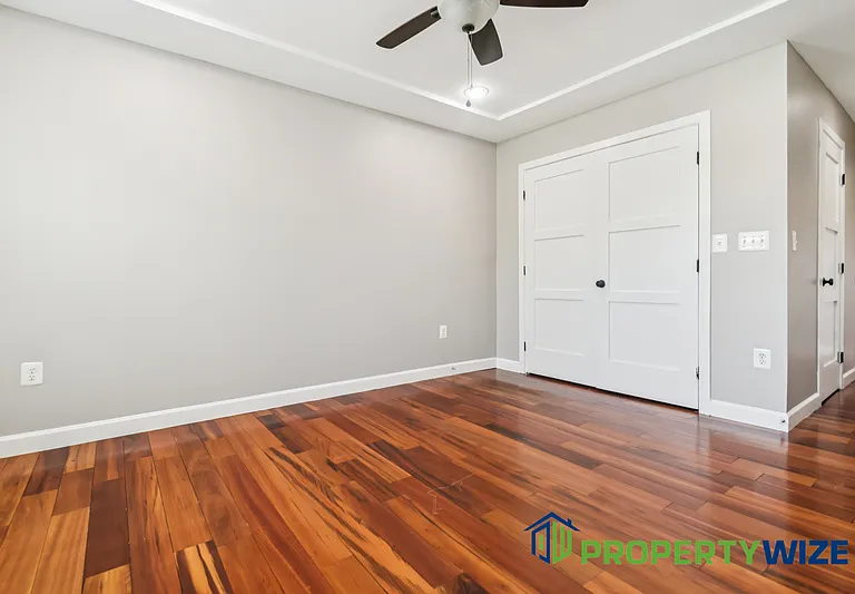 1527 Light St #2 — Photo 13