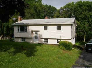 34 Major Dr, Plainfield, CT 06374