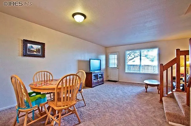 216 Pheasant Run — Photo 9