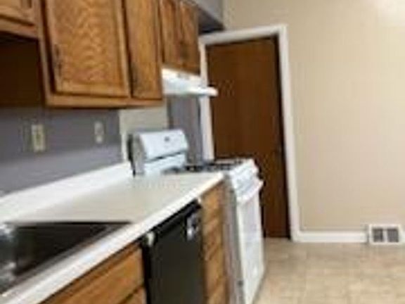 3rd image of 5 & 6 Shaffer Way